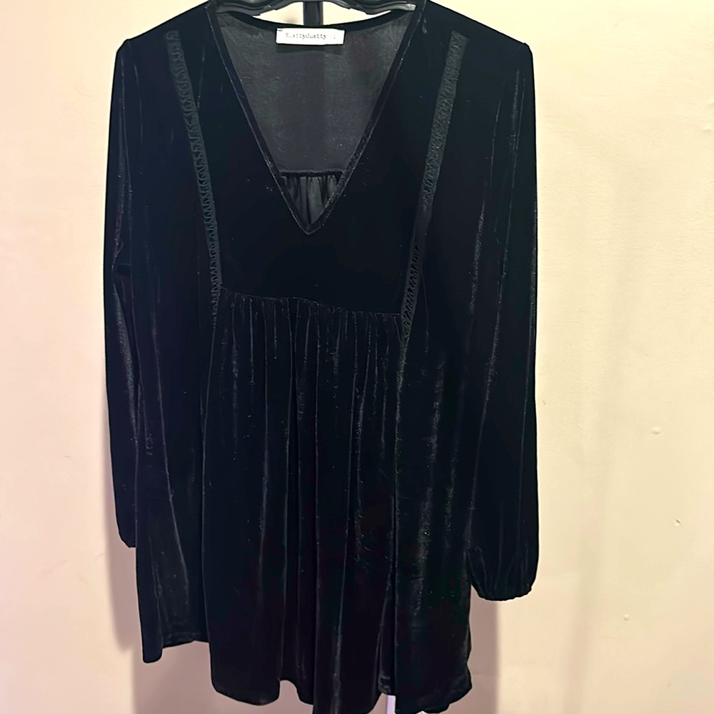 Women's Black Velvet Mini Dress - Casual V-Neck